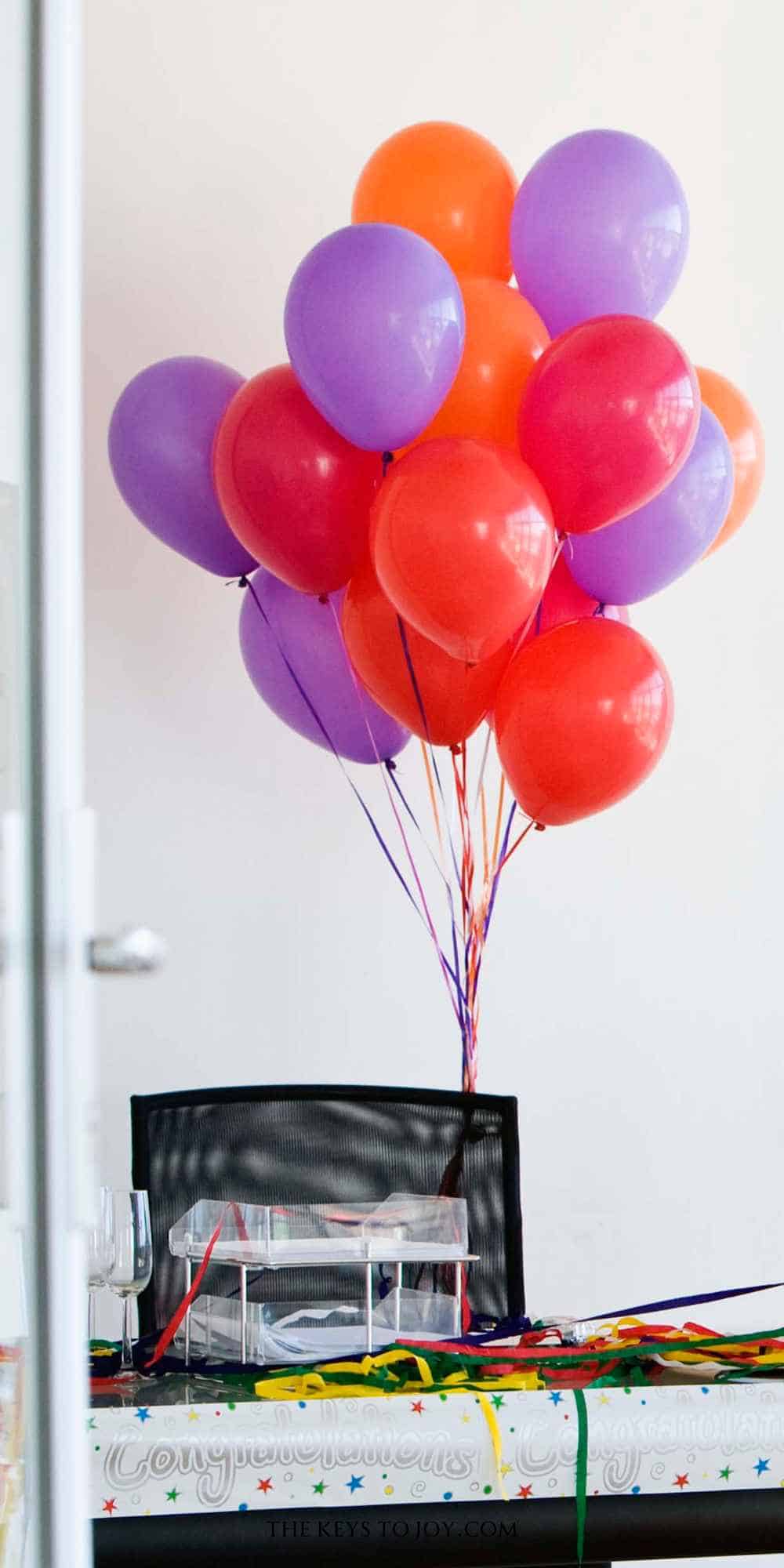 office desk decorations